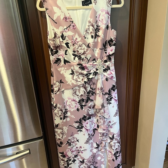 connected apparel Dresses & Skirts - Connected Apparel Pink and Black Sheath Midi Dress